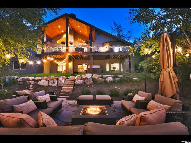 2080 Bear Hollow Dr - Photo 1