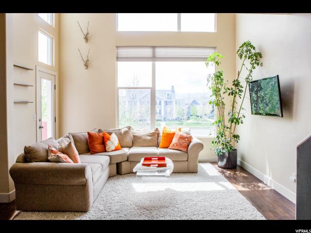 4512 South Jordan Parkway - Photo 1