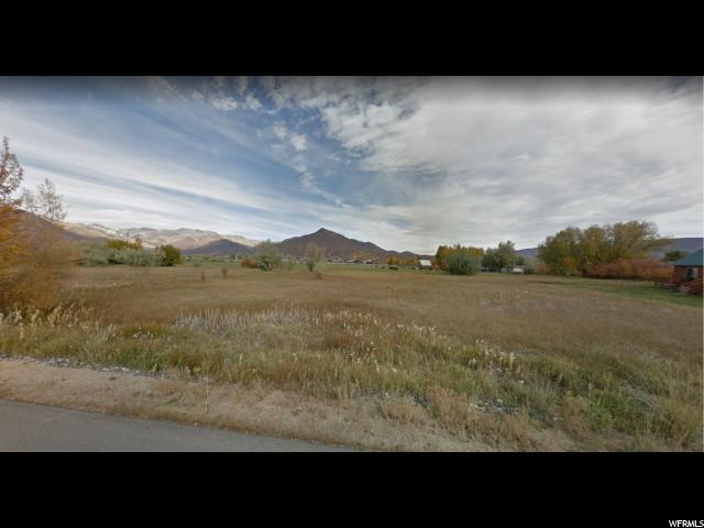 350 Paradise Ln - Photo 1