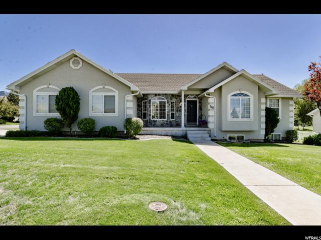 770 Summit Dr - Photo 1