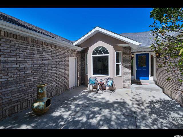 12383 Course View Ln - Photo 1
