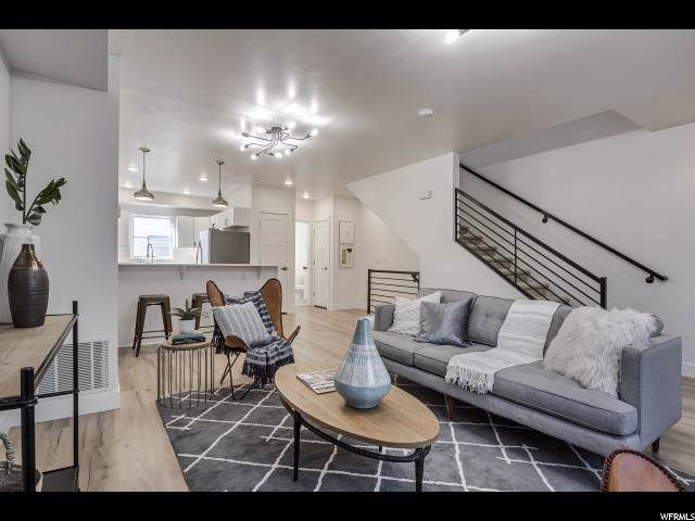 208 200 - Photo 1