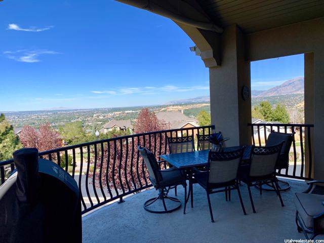 1562 Fairway Ridge Rd - Photo 1