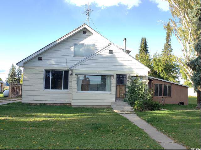 75 Center St - Photo 1