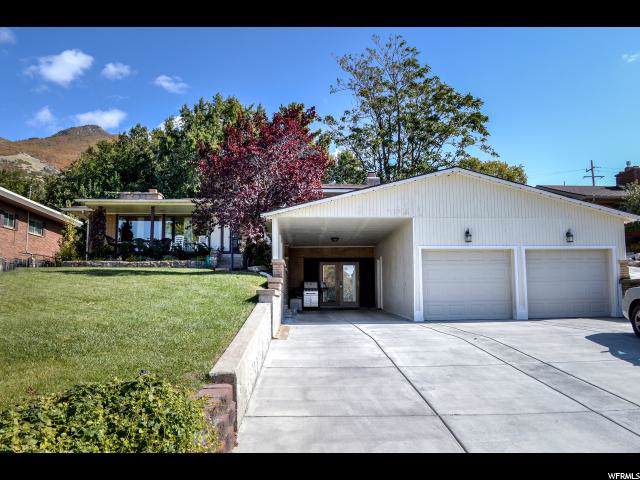 4170 Edgehill - Photo 1
