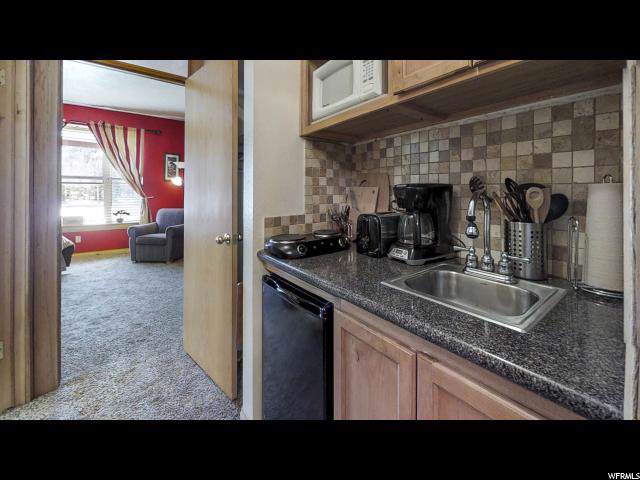 223 Hunter Ridge Dr - Photo 1