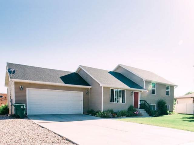 4658 Hillside Dr - Photo 1