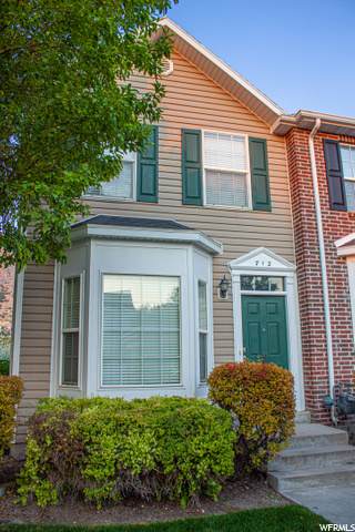712 200 St - Photo 1