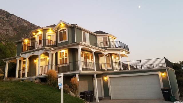 1440 Oak Cliff Dr - Photo 1