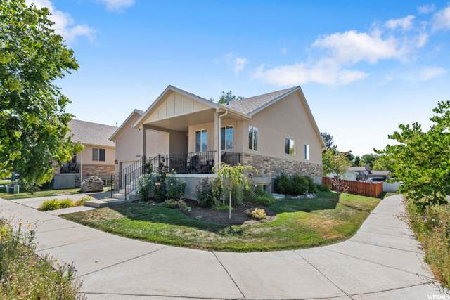 8608 Golden Rain Cir - Photo 1