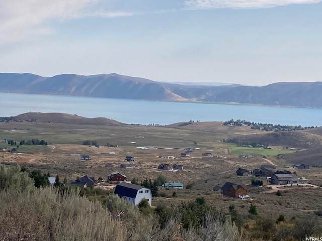 3555 Vista Cir - Photo 1
