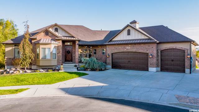 1207 Woodward Pl - Photo 1