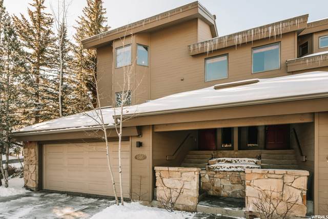 1595 Lakeside Cir - Photo 1