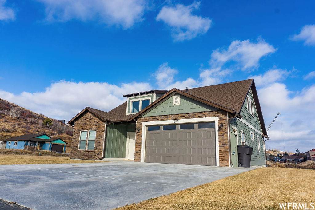 353 Wysteria Dr - Photo 1