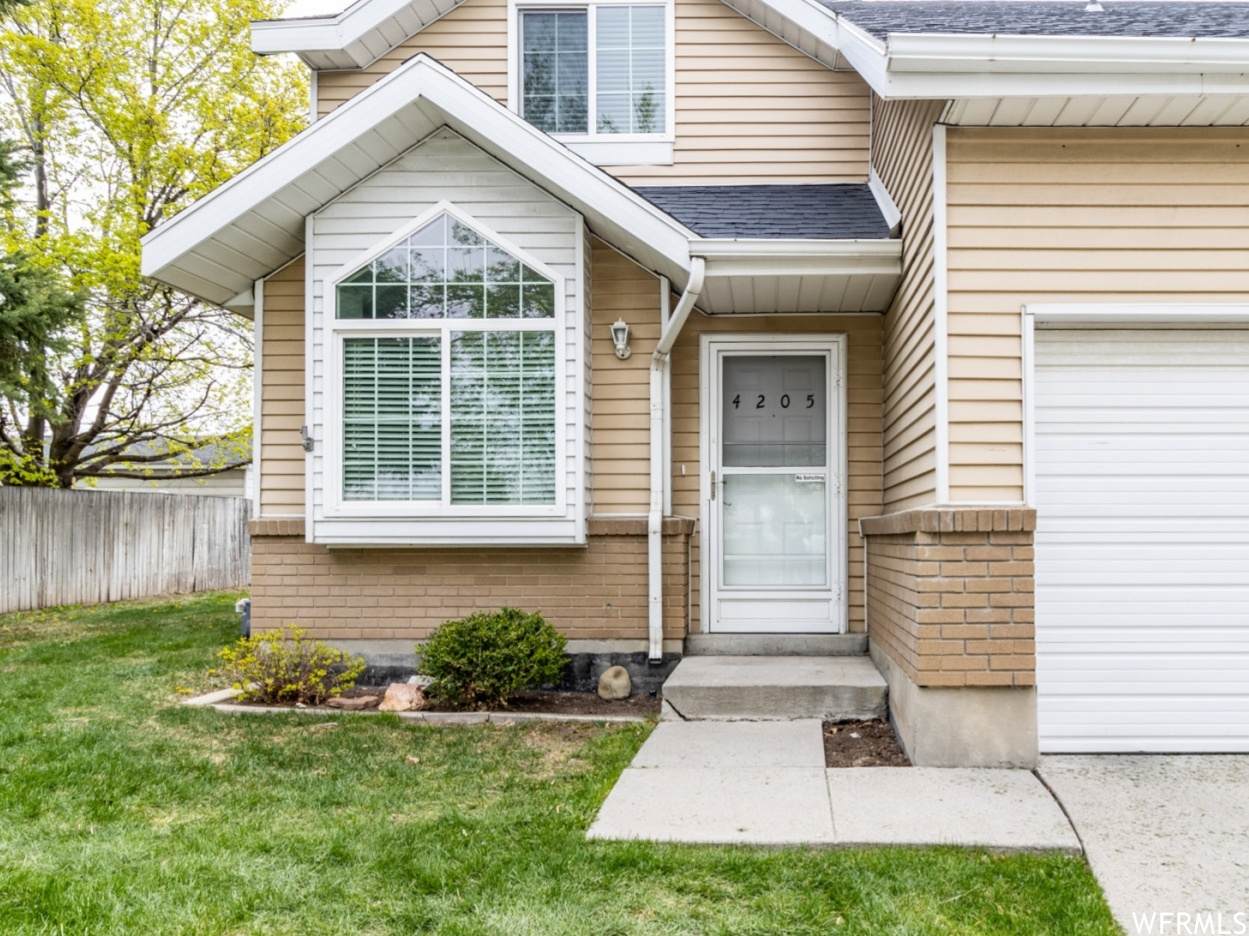 4205 Bampton Ln - Photo 1