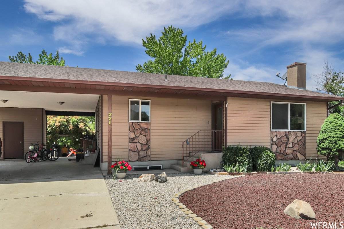 771 950 - Photo 1
