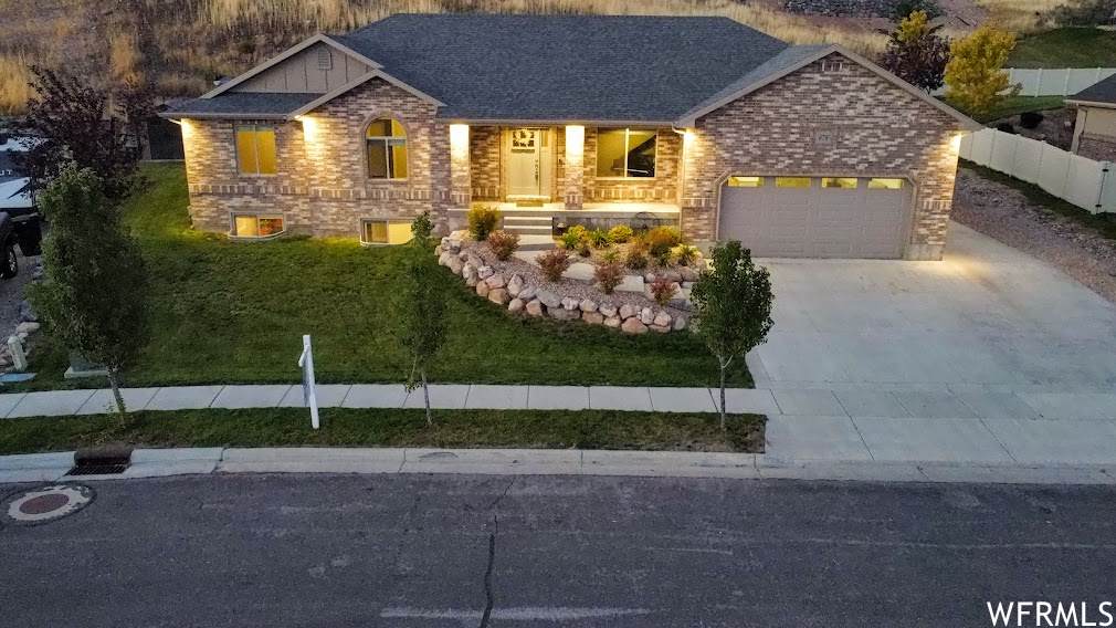 878 N Great View Dr - Photo 1