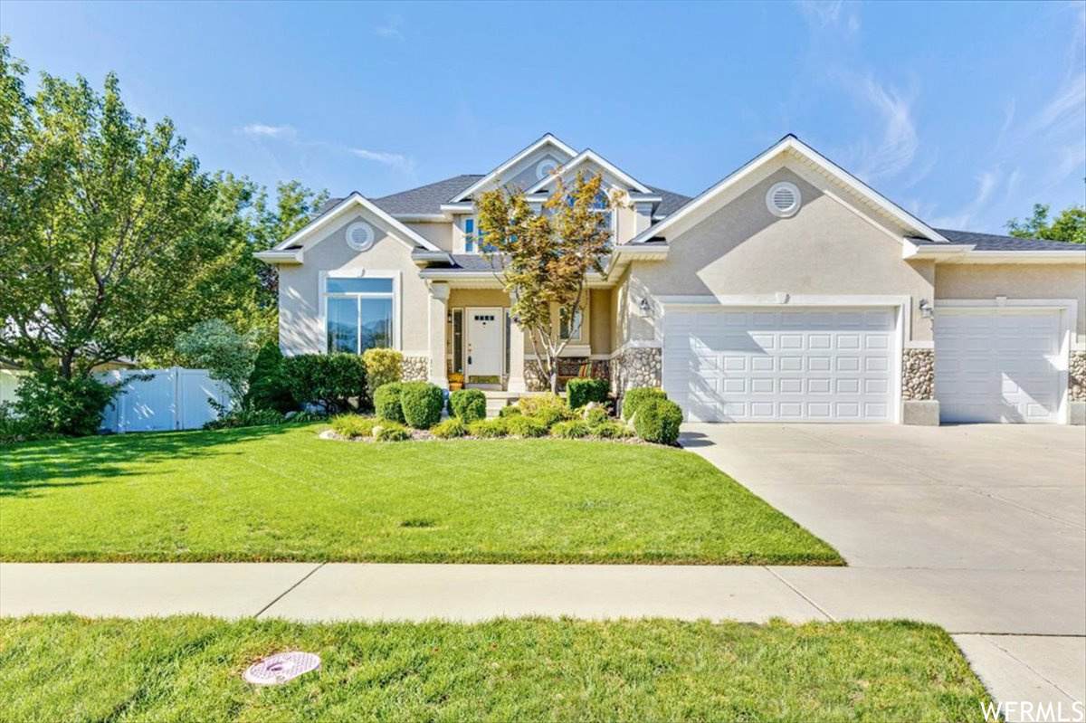 2423 Eaglecrest Dr - Photo 1