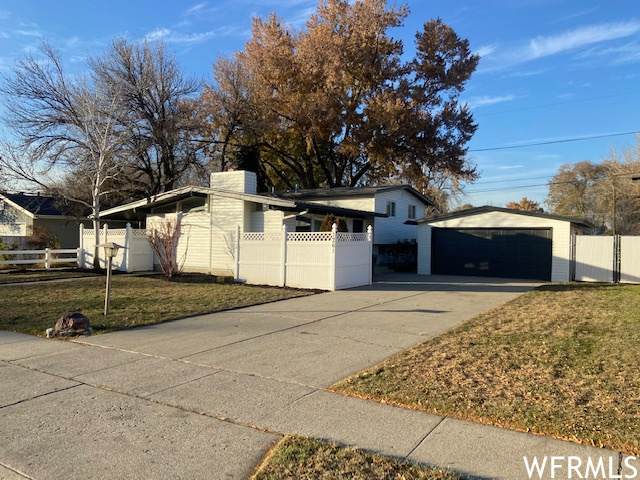 1261 Greenfield Cir - Photo 1