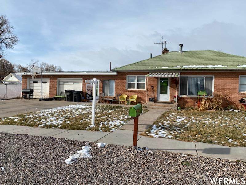445 300 - Photo 1