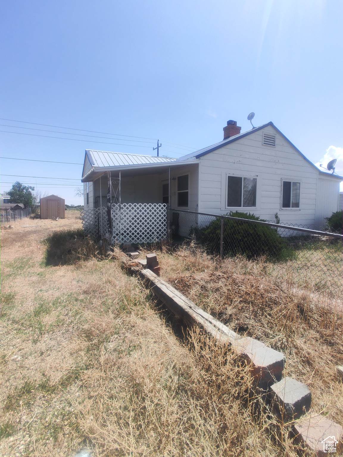 138 W Geneva Dr - Photo 1