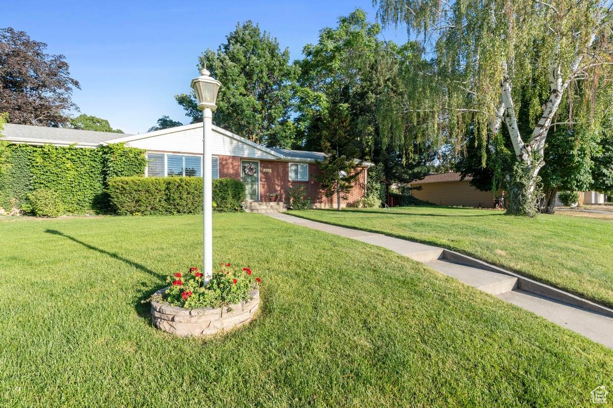 2793 Davis Blvd - Photo 1