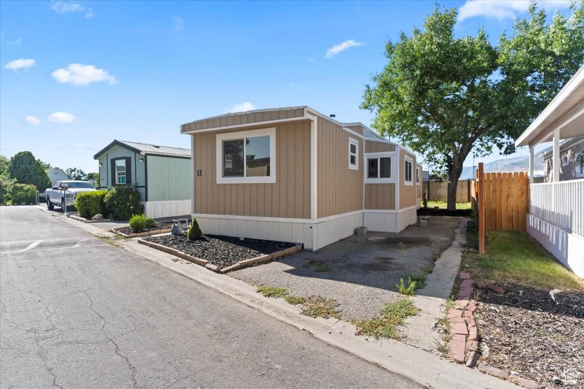 1545 State St - Photo 1