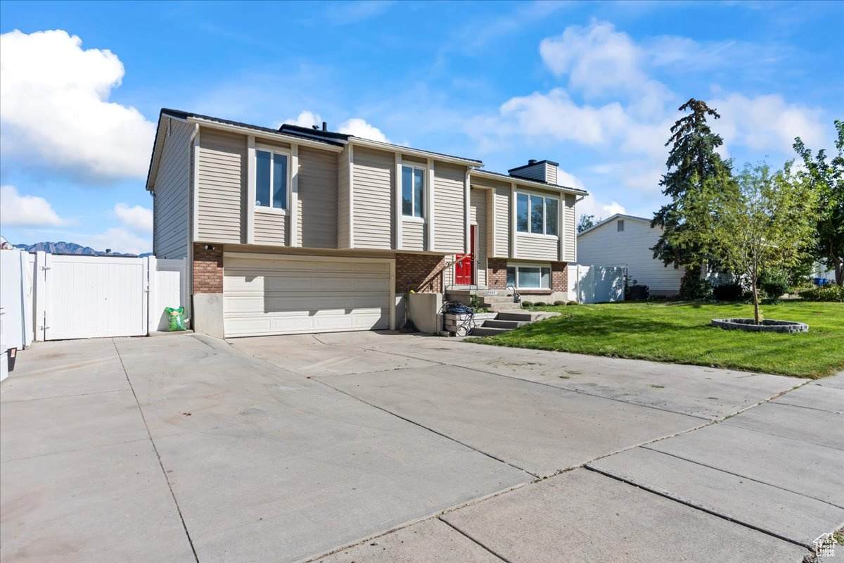 5649 Bree St - Photo 1