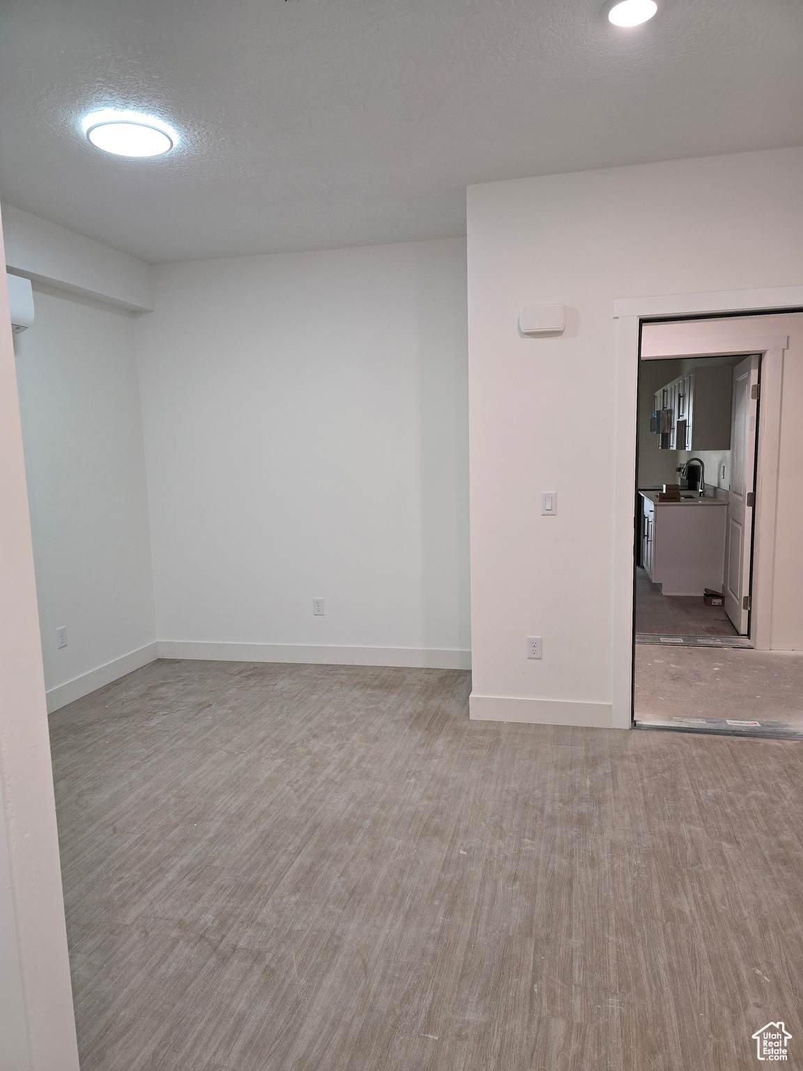 2085 Main St - Photo 1