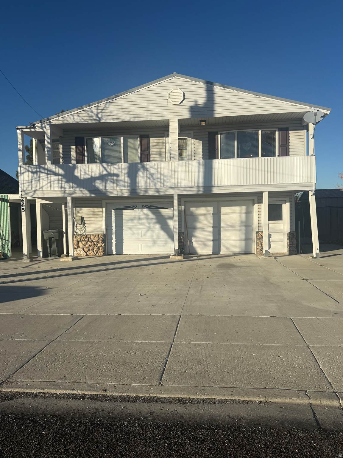 665 Molen Rd - Photo 1