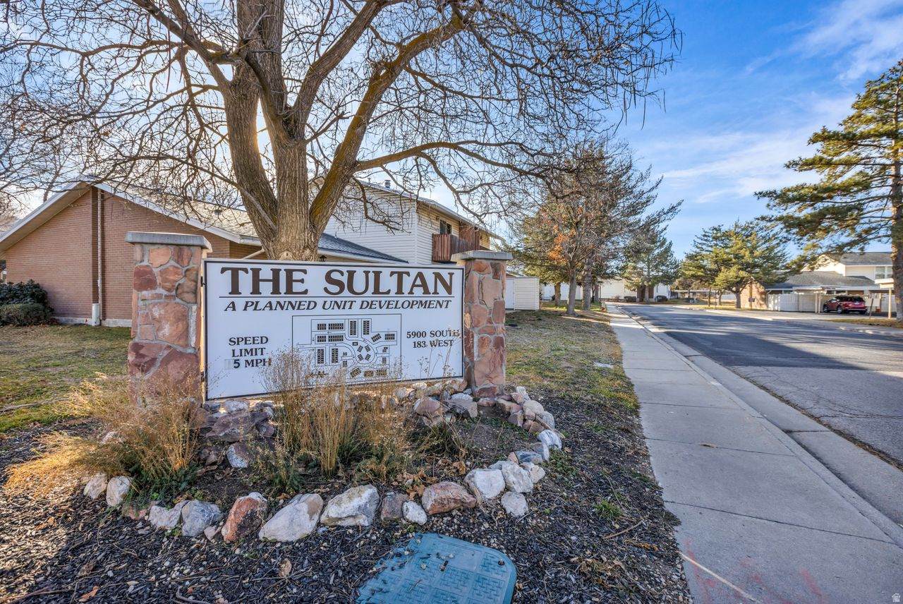 5951 Sultan Cir - Photo 1