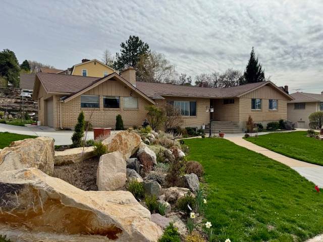 1723 Ross Dr - Photo 1