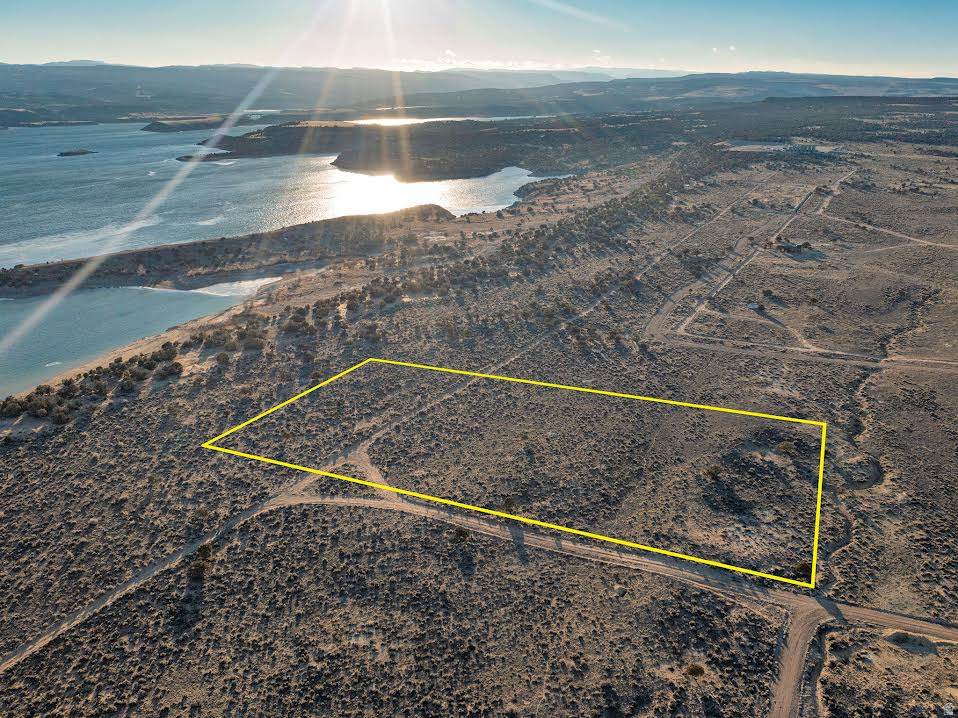  Address Not Published - Photo 1