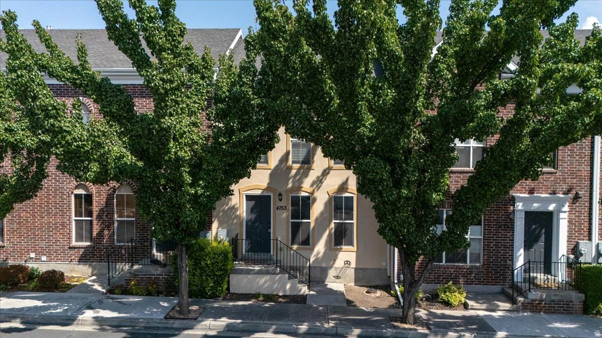 4753 Falkirk Dr - Photo 1