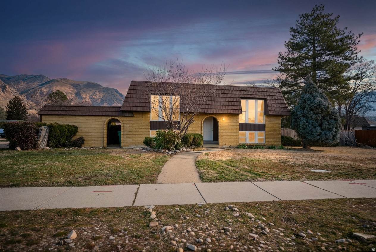 1534 Tyler Ave - Photo 1