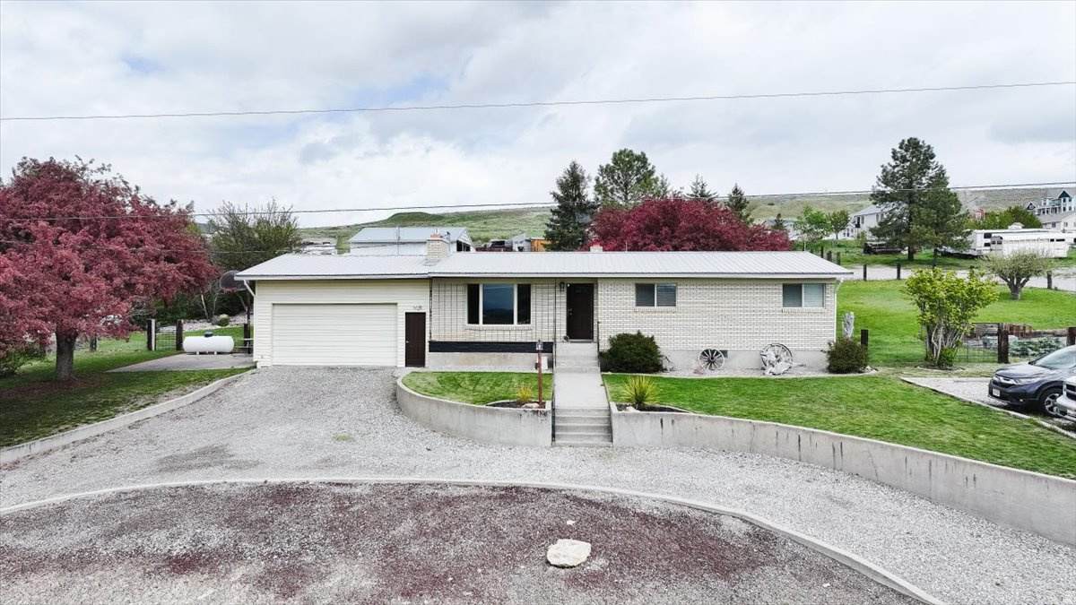 3107 Cub Rd - Photo 1