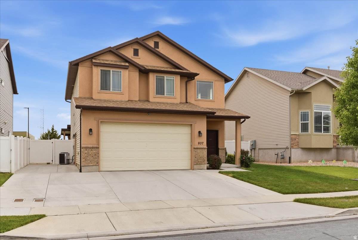 937 Farnham Dr - Photo 1