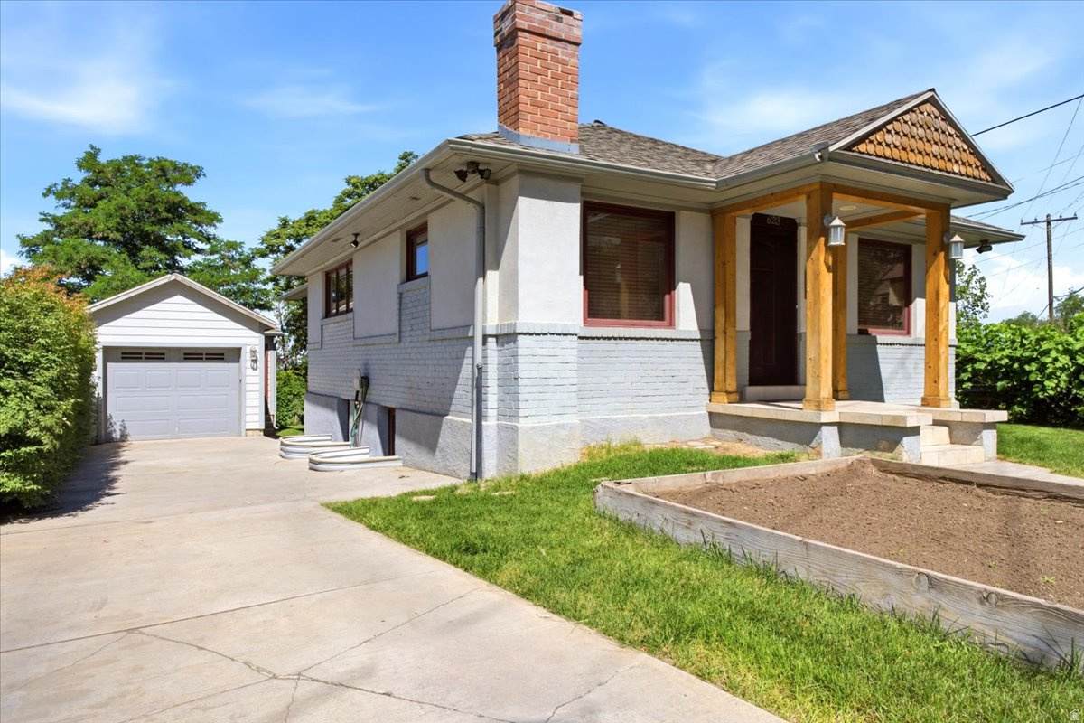 623 Wall St - Photo 1