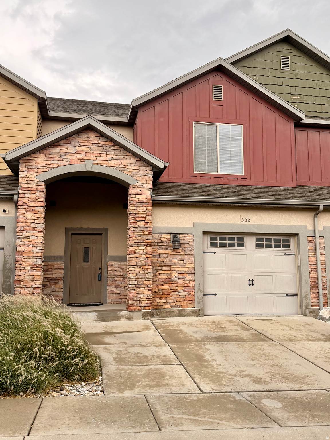 302 Seagull Ln - Photo 1