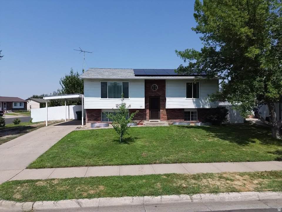 235 800 - Photo 1