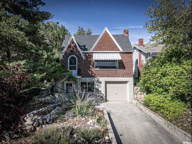 483 8TH Ave - Photo 1