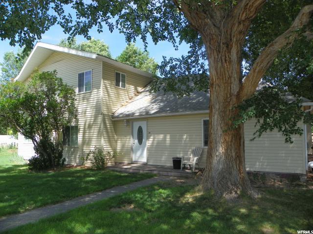 340 Main St - Photo 1