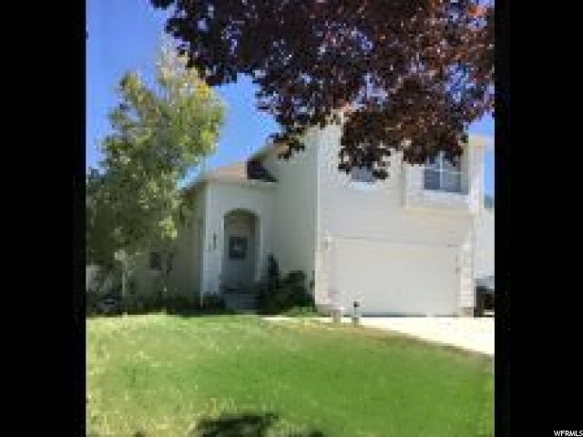 877 Valley View Dr - Photo 1