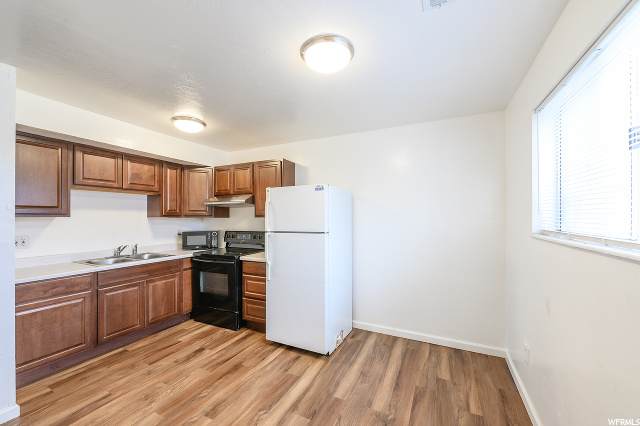 2523 Lakecrest Dr - Photo 1