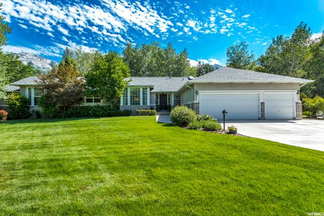 549 Grove Cir - Photo 1