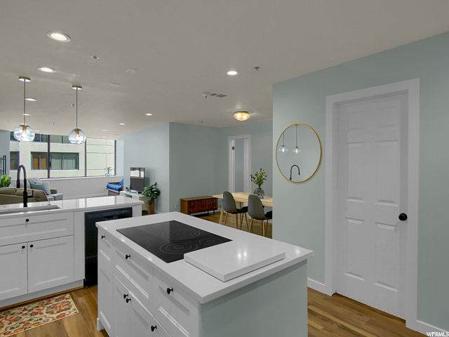 44 Broadway - Photo 1