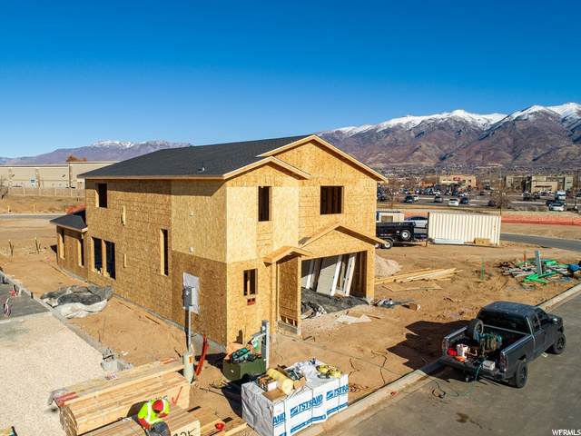 1458 Lincoln Way - Photo 1