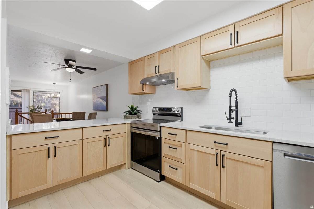 3373 Honeycut Rd - Photo 1