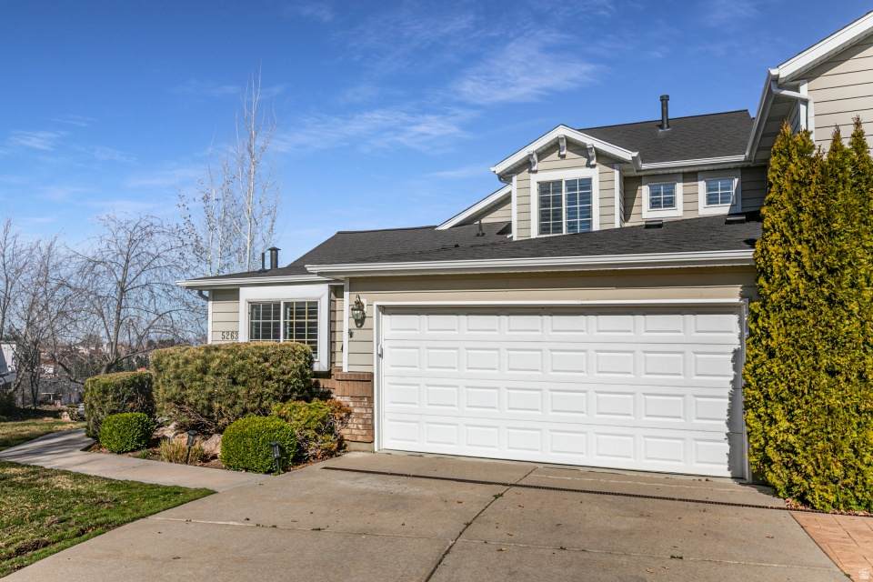 5263 Daybreak Dr - Photo 1