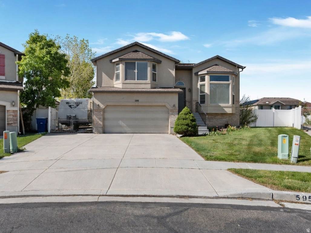 595 Banbury Cir - Photo 1